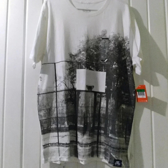 Nike airforce 1 tee X-large NWT - Picture 1 of 9